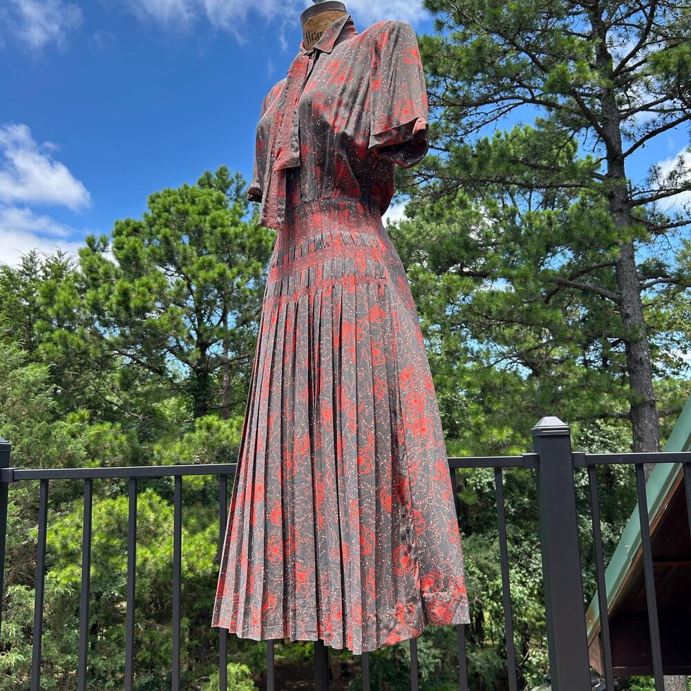 Vintage 40s Novelty Floral Rayon Necktie Pleated Midi Dress + Belt - Picture 2 of 7
